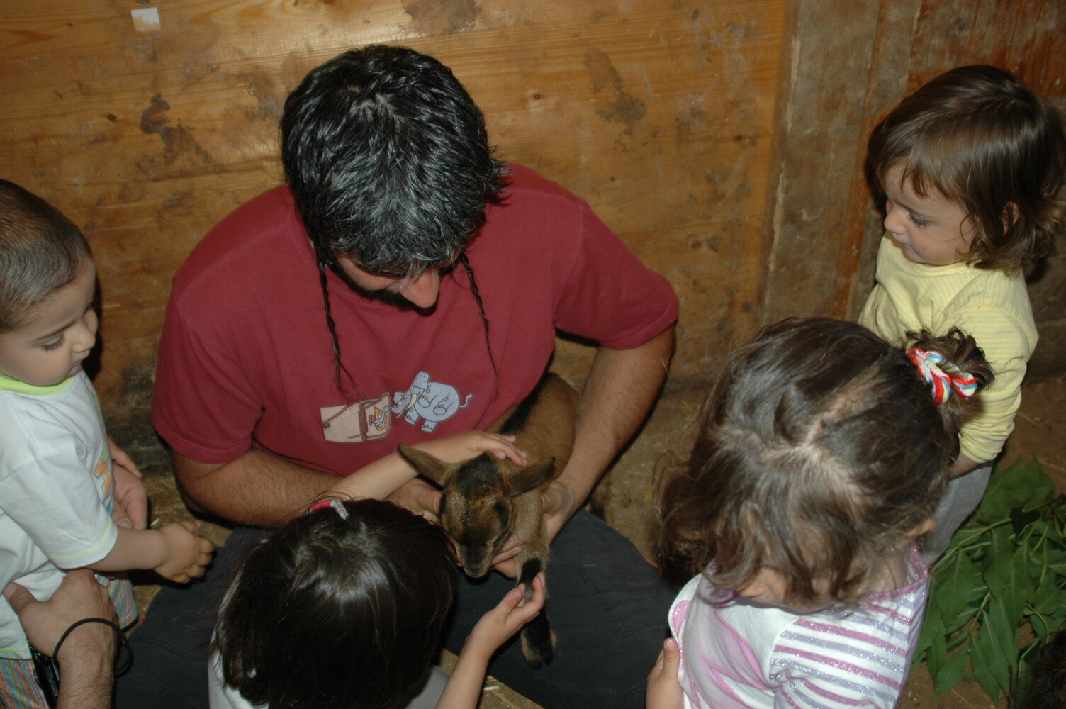 Visita a la granja para familias con 2 peques