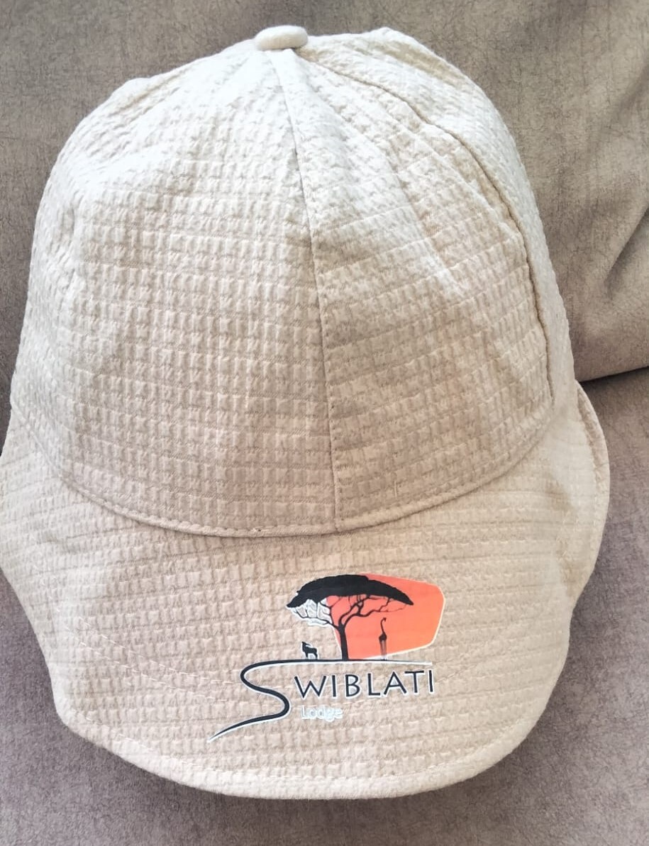 NUESTRA TIENDA / GORRO DE MUJER
