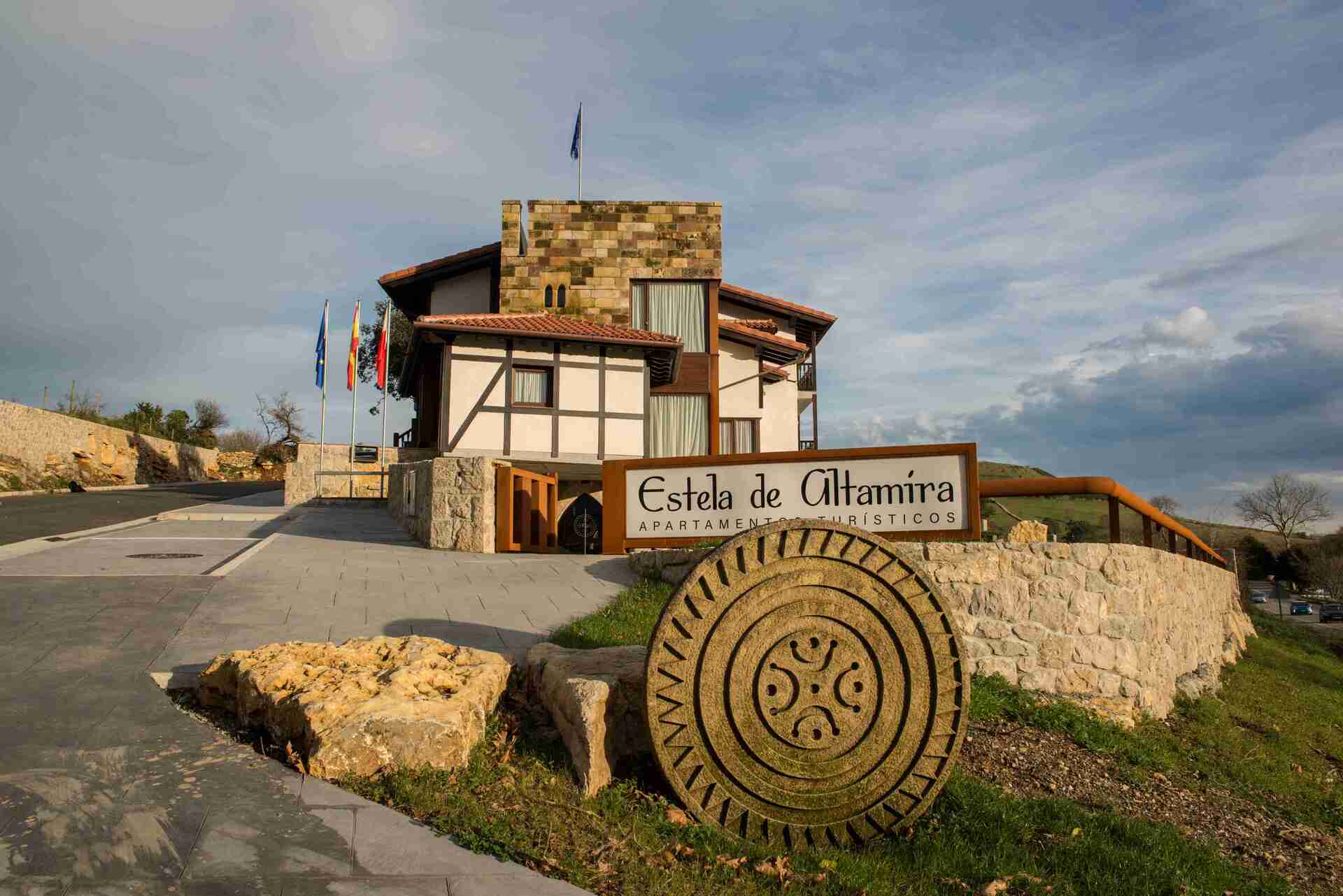 Fantasía Bronze Apartamentos Estela de Altamira