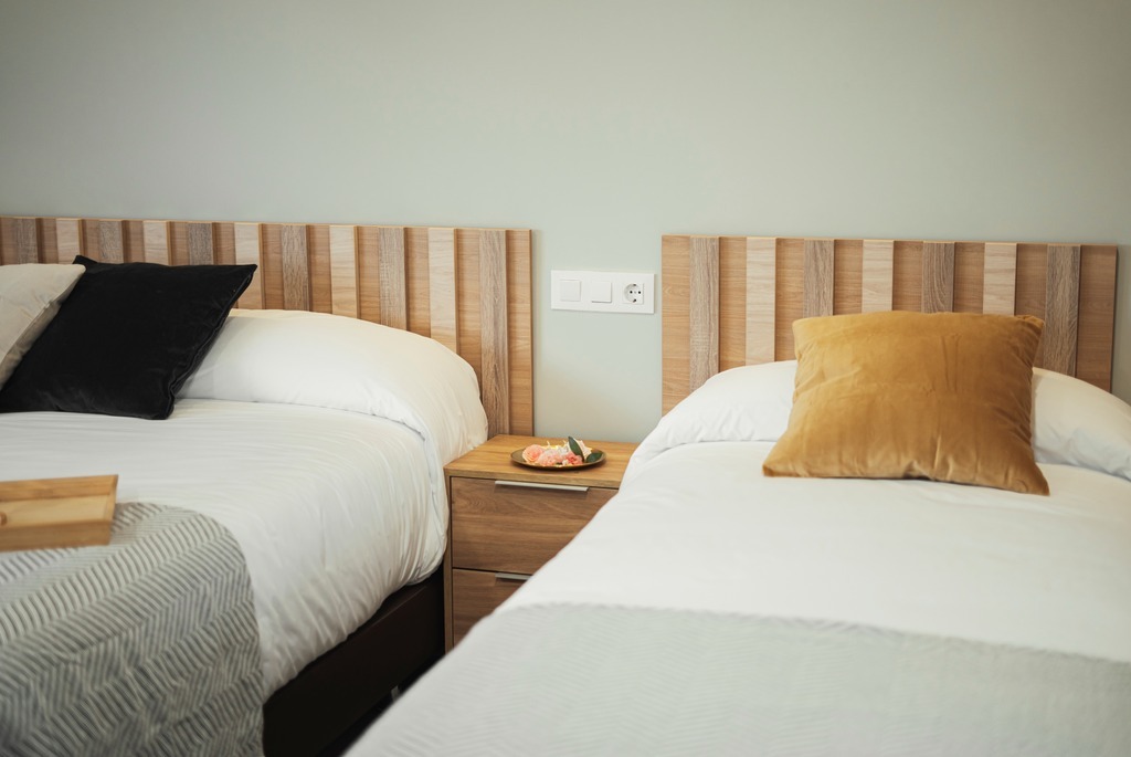 PACK 2  Alojamiento  ·Rostro & Spa – 245 € PVP