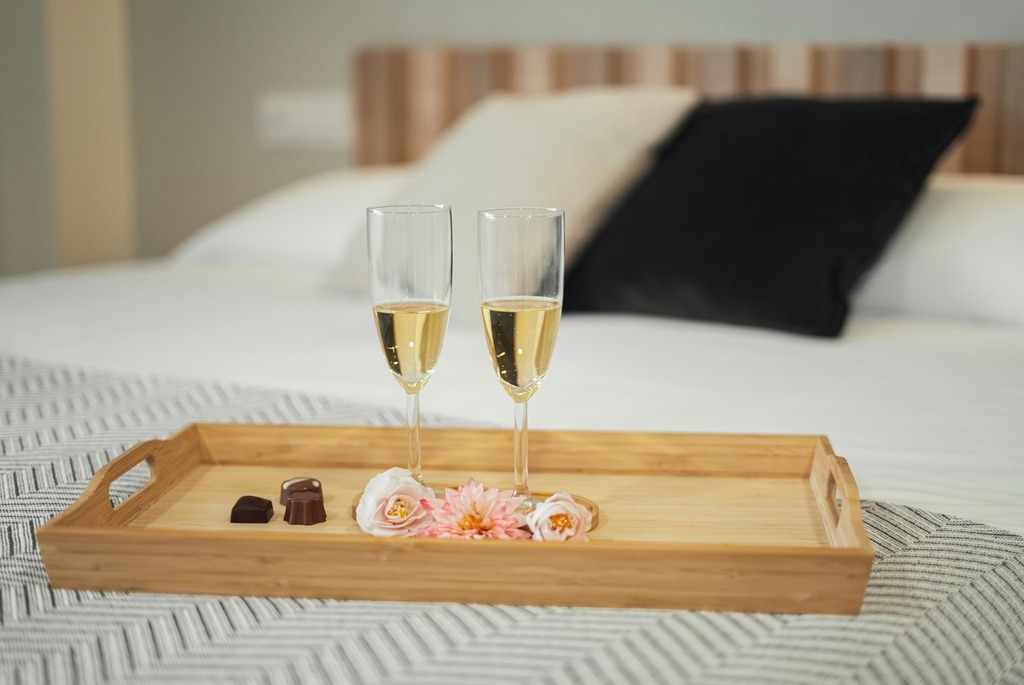 PACK 4  Alojamiento  · EXPERIENCIA COMPLETA – 375€ PVP