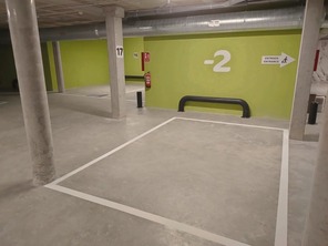 PARKING 24h > CAR