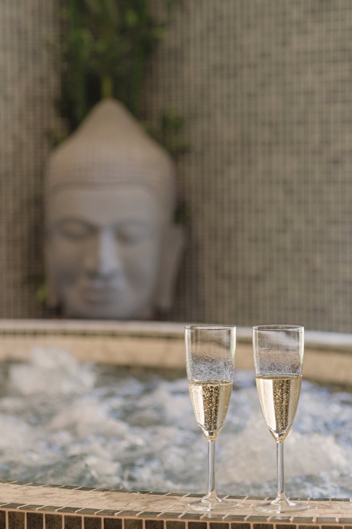 SPA 60 min | PRIVATE ACCESS FOR 2 + CAVA/VINO